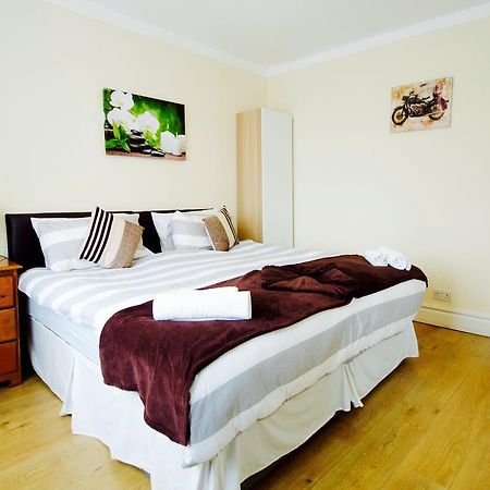Gable Lodge London Exterior photo